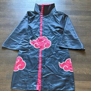 NARUTO SHIPPUDEN BLACK AND RED POLYESTER SILKY ROBE, TEEN SZ. M, GREAT CONDITION